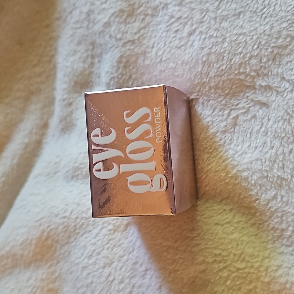 Jeffree Star eye gloss